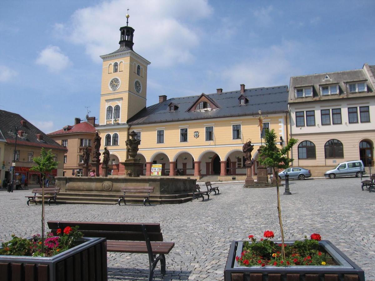 Hotel Na Staré poště Jilemnice Exterior foto